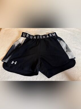 Under Armour HeatGear Women’s XS Black Running Athletic Shorts